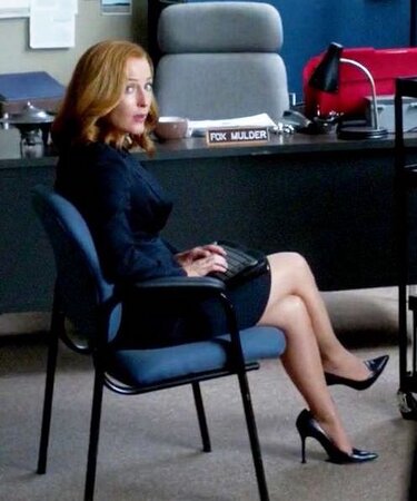 dana-scully-high-heels.jpg