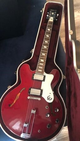 Epiphone Riviera.jpg