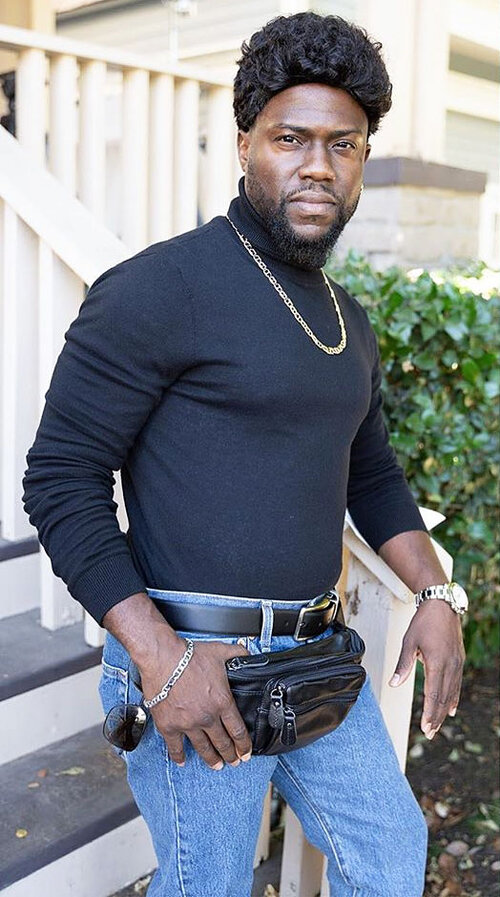 Kevin-Hart-as-The-Rock-Throwback-Pic-with-a-Fanny-Pack-for-Halloween-2019-1.jpg