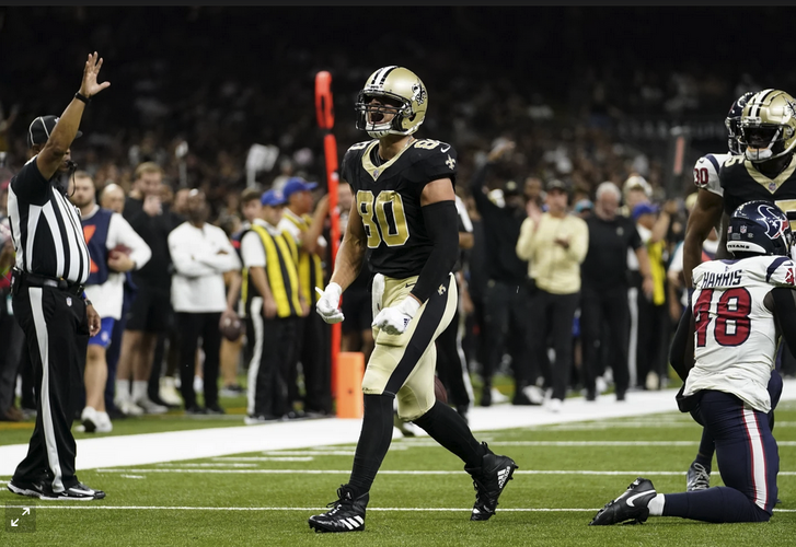 Jimmy Graham leads Saints Pregame Chant inside Caesars Superdome