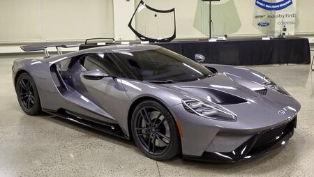 2017-ford-gt-2w.jpg