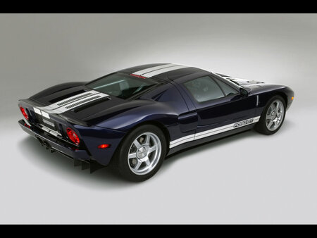 2005-Ford-GT-Blue-RA-Studio-1600x1200.jpg