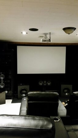 theater room 2.jpg