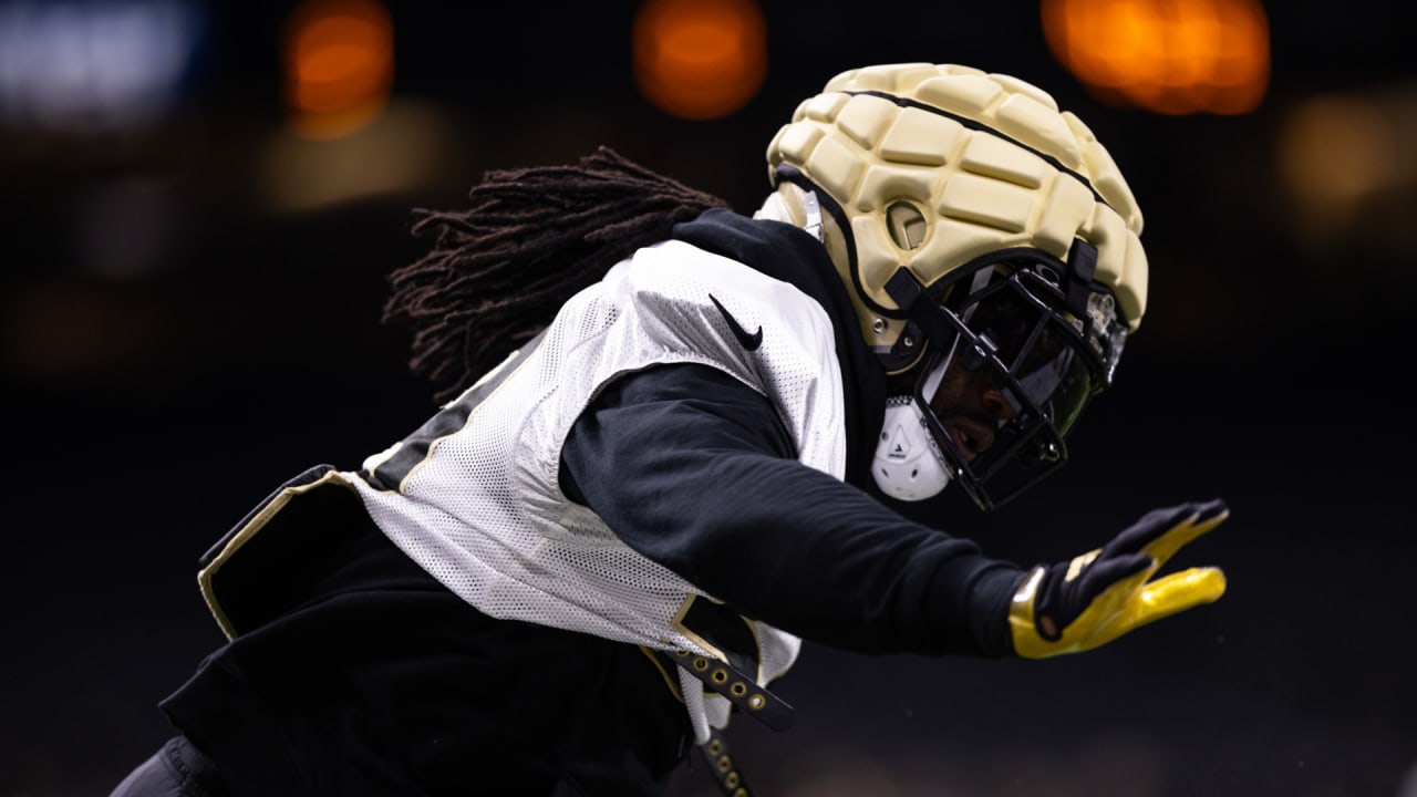 Saints add veteran linebacker Jaylon Smith as Demario Davis