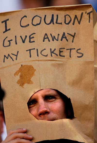 sports-fan-paper-bag-head.jpg